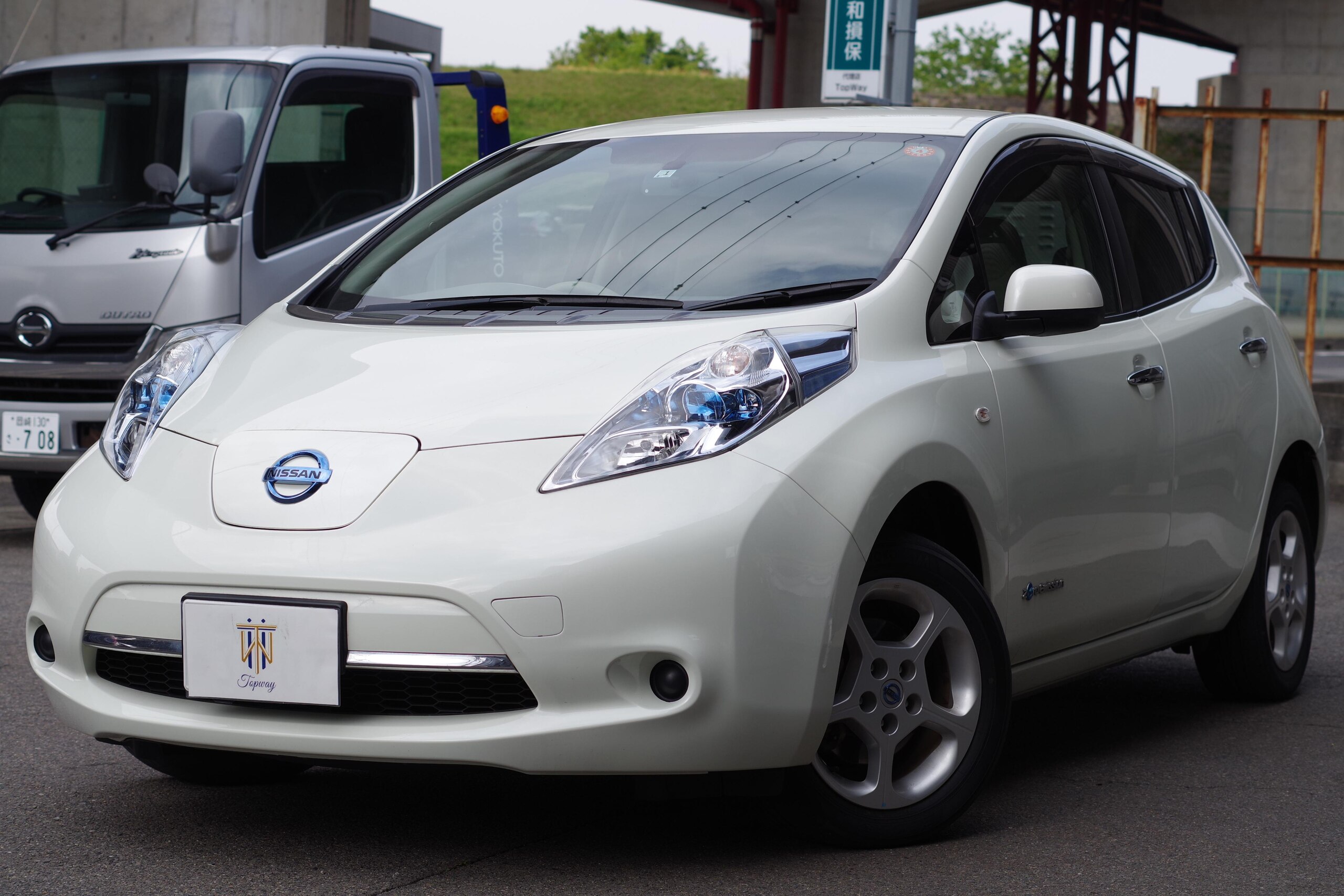 Nissan Leaf X